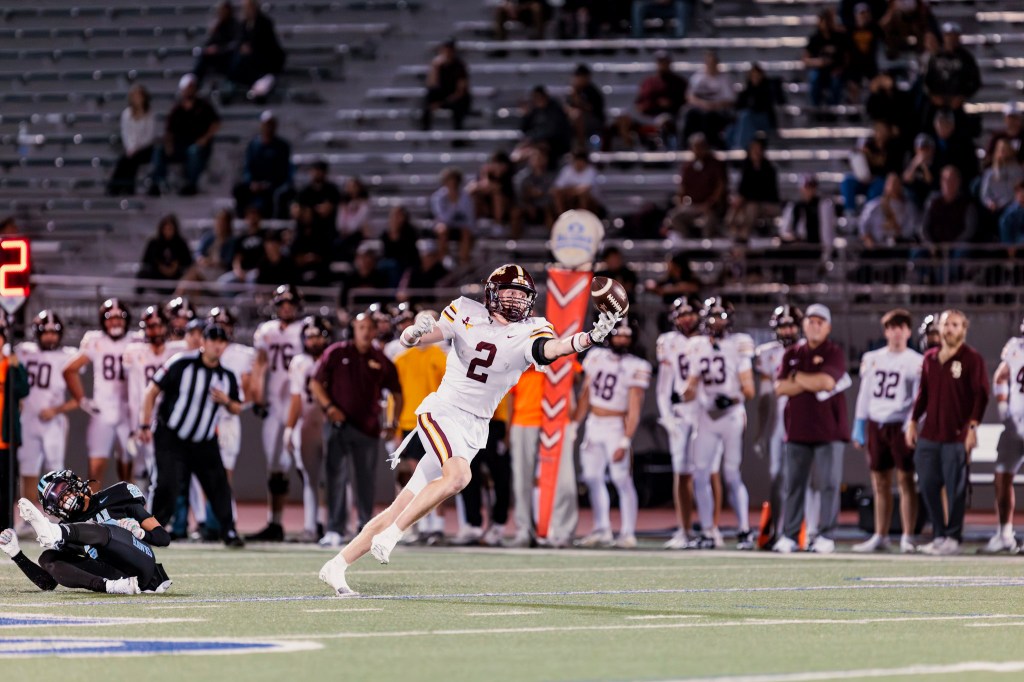 Dripping Springs Dominates Harlan 52-28 in Texas 6A Playoffs, Advances to Face Medina&nbsp;Valley